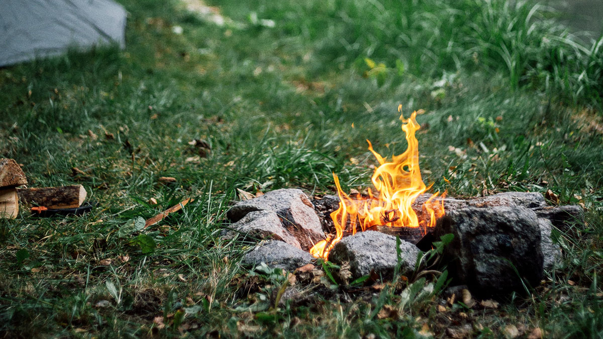 MFH Feuerstarter-Set - zestaw do rozpalenia ognia - krzesiwo, podpałka